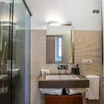 Ora Acanfora 4*